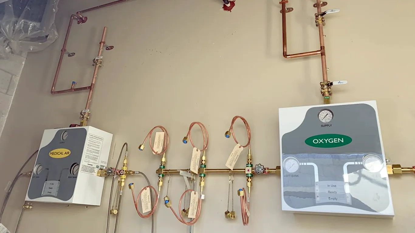 Our certified medical gas pipeline installation team with years of healthcare industry experience